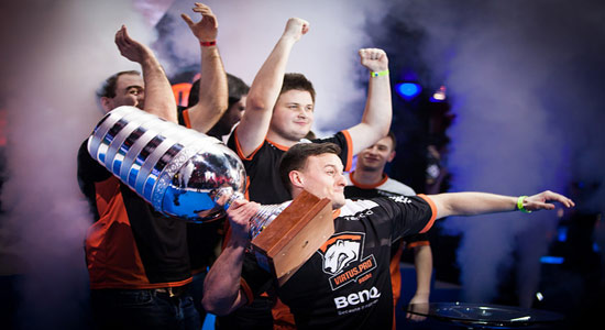 Лучшие фраги Virtus.pro 2014 года Лучшие фраги Virtus.pro 2014 года